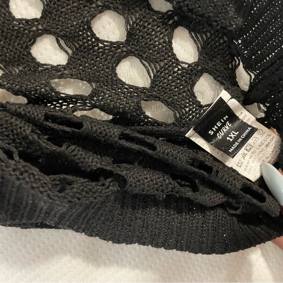 Black crochet beach cover up - Picture 3 of 3